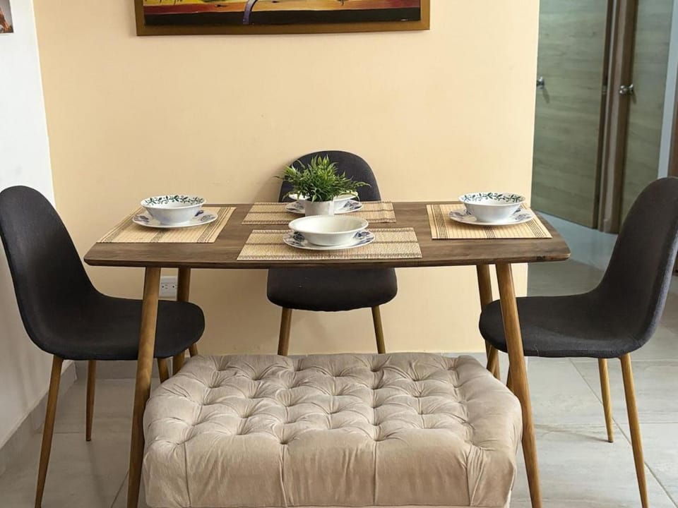 Living room, Dining area