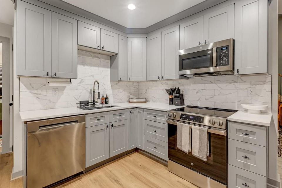 5BR Private Ranch Pet Friendly House in Wake Forest