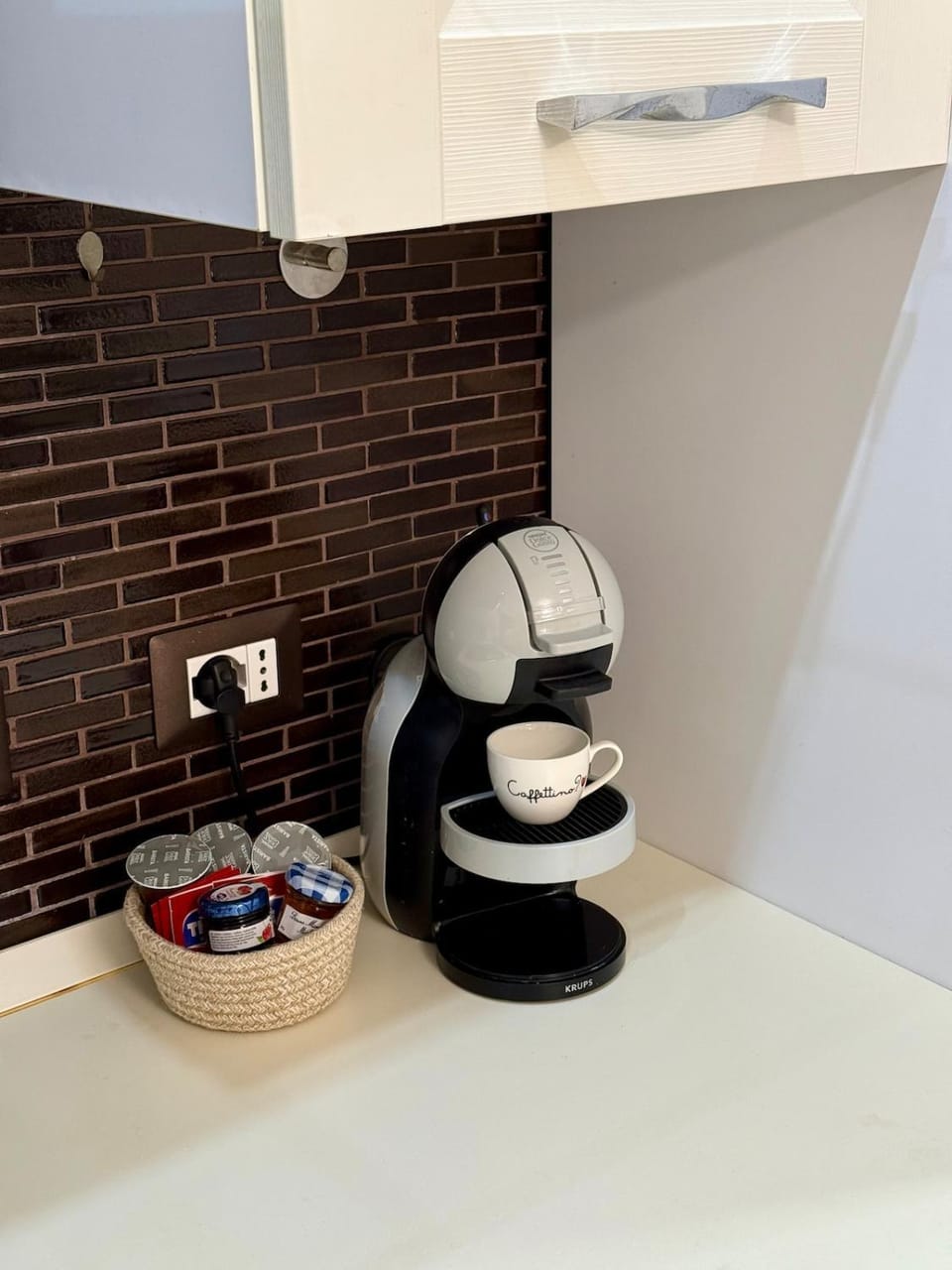 Uri House-Il tuo rifugio moderno a 300mt dalla metro C Apartment in Rome
