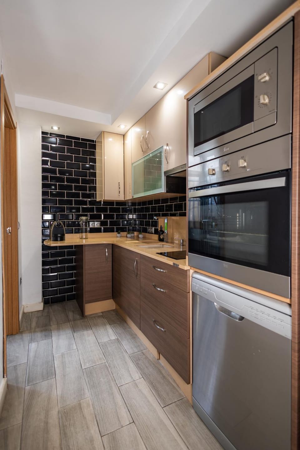 Kitchen or kitchenette, oven, stove