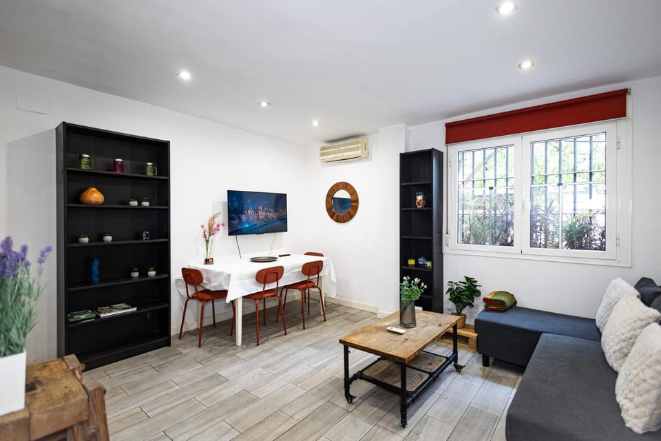 TV and multimedia, Living room, Seating area