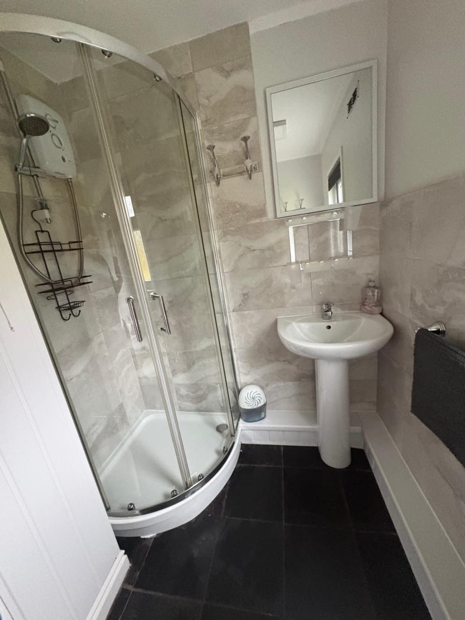 Tree Top View Chalet Campground/ 
RV Resort in Wales