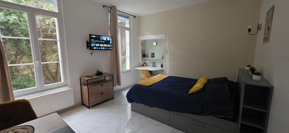 Studio Cosy entièrement rénové - Centre Historique Apartment in Nouvelle-Aquitaine