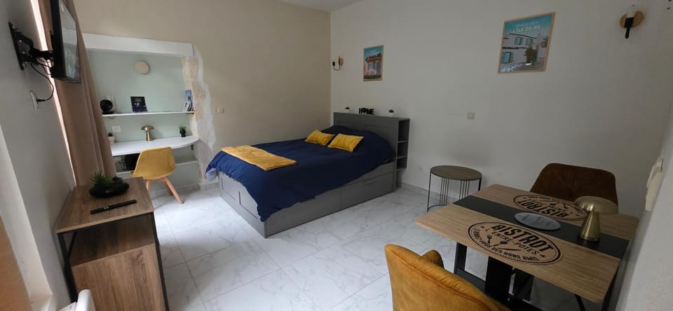 Studio Cosy entièrement rénové - Centre Historique Apartment in Nouvelle-Aquitaine