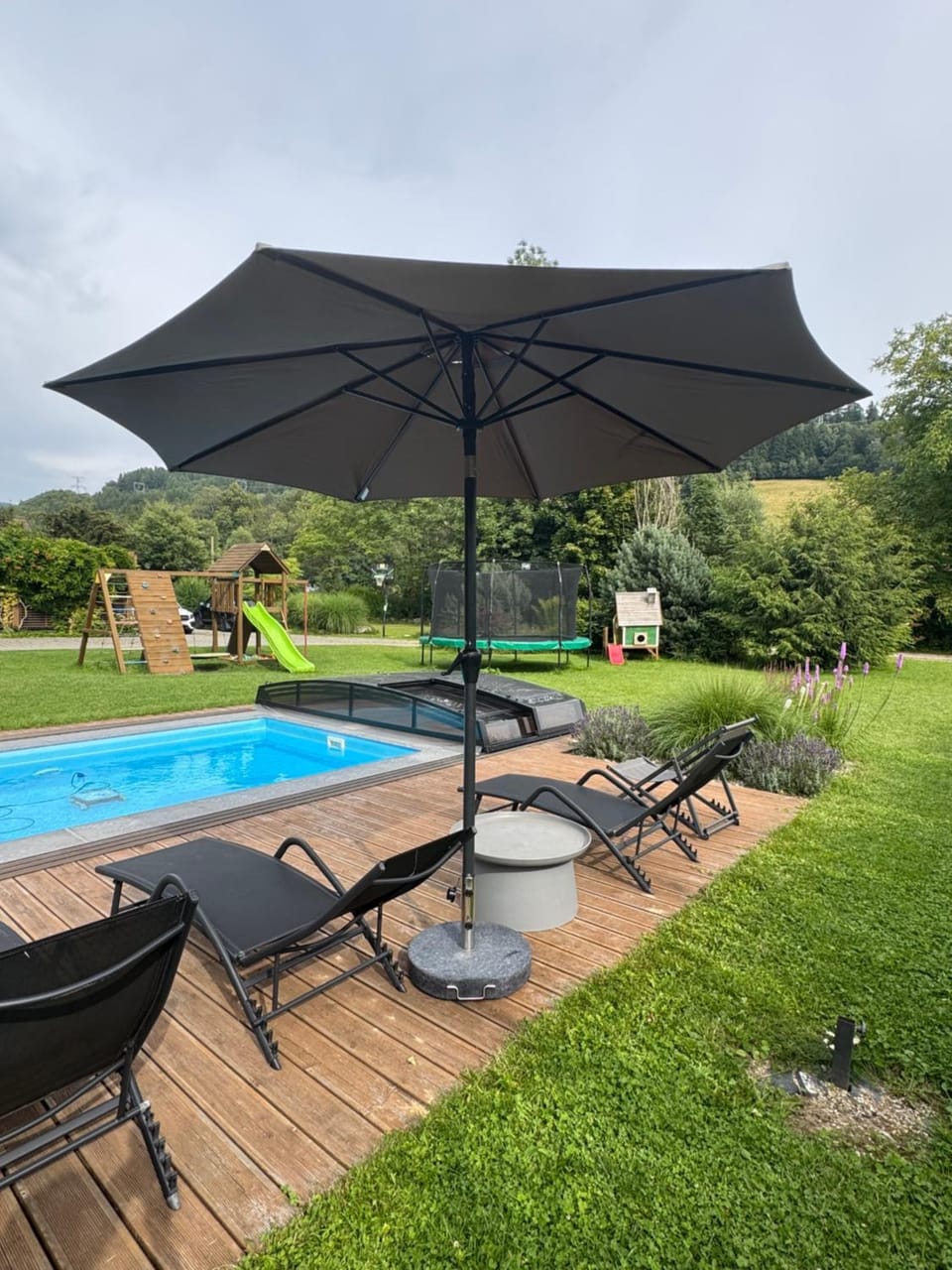 Pool view, Swimming pool, sunbed