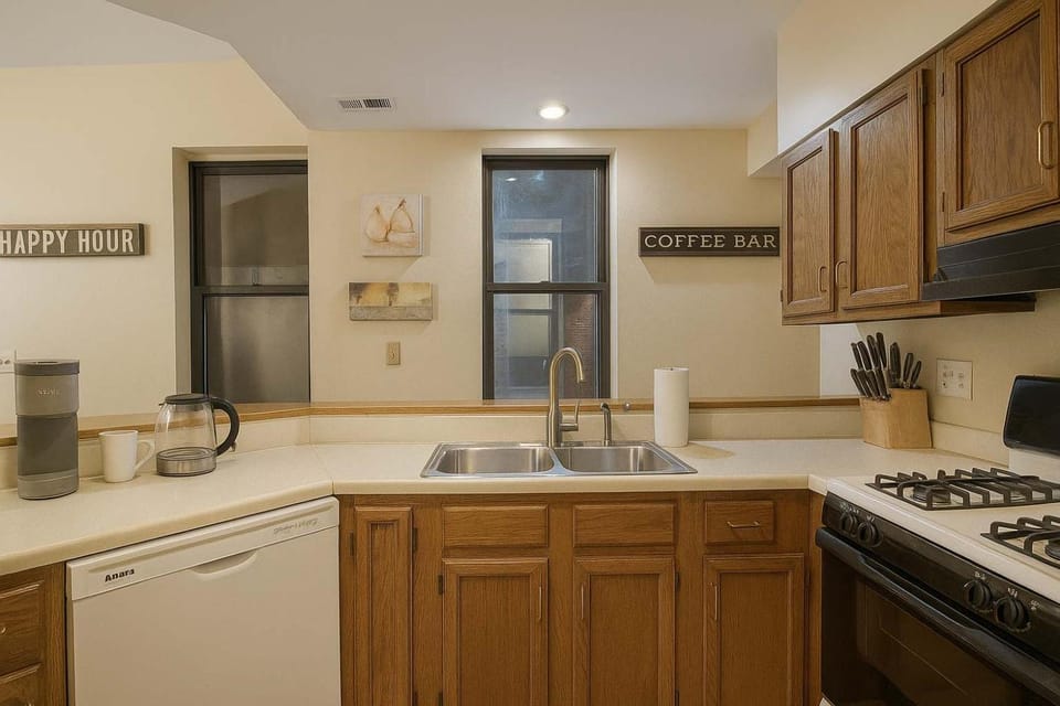 Kitchen or kitchenette, stove