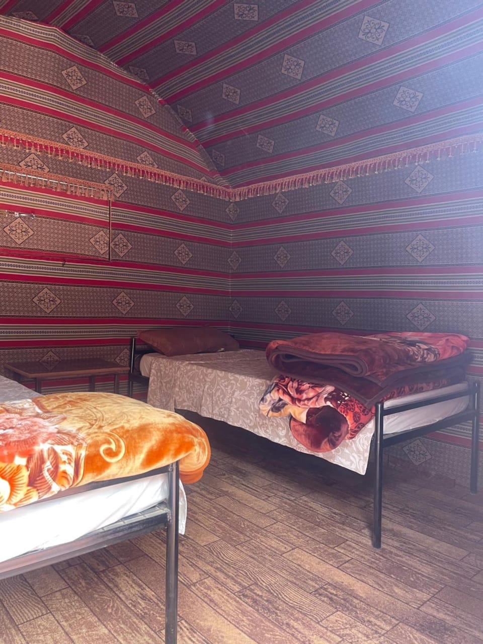 Bed, Photo of the whole room
