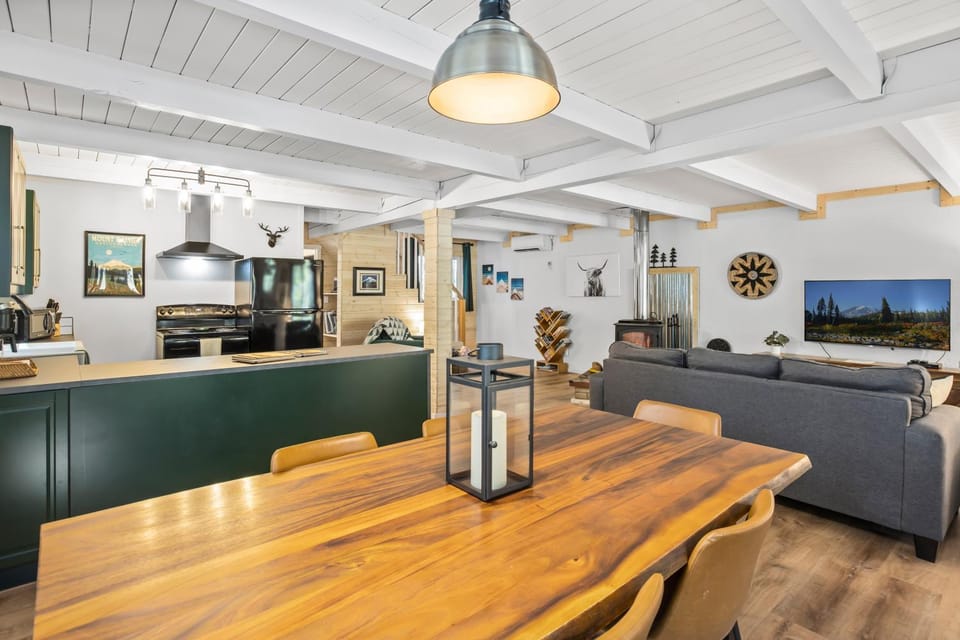 Living room, Dining area, kitchen