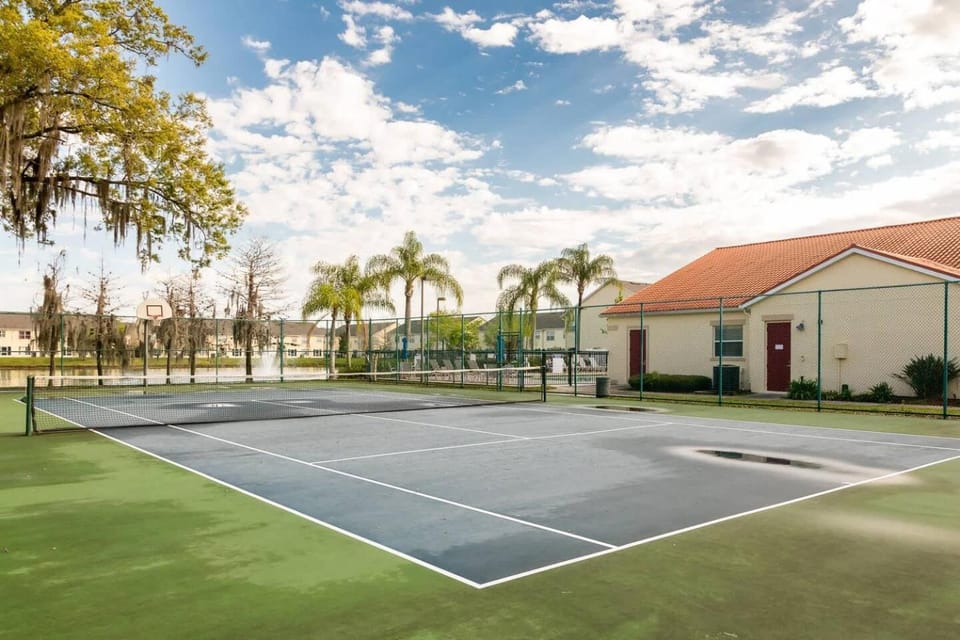 Tennis court