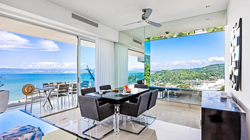 Natural landscape, View (from property/room), Dining area, Sea view