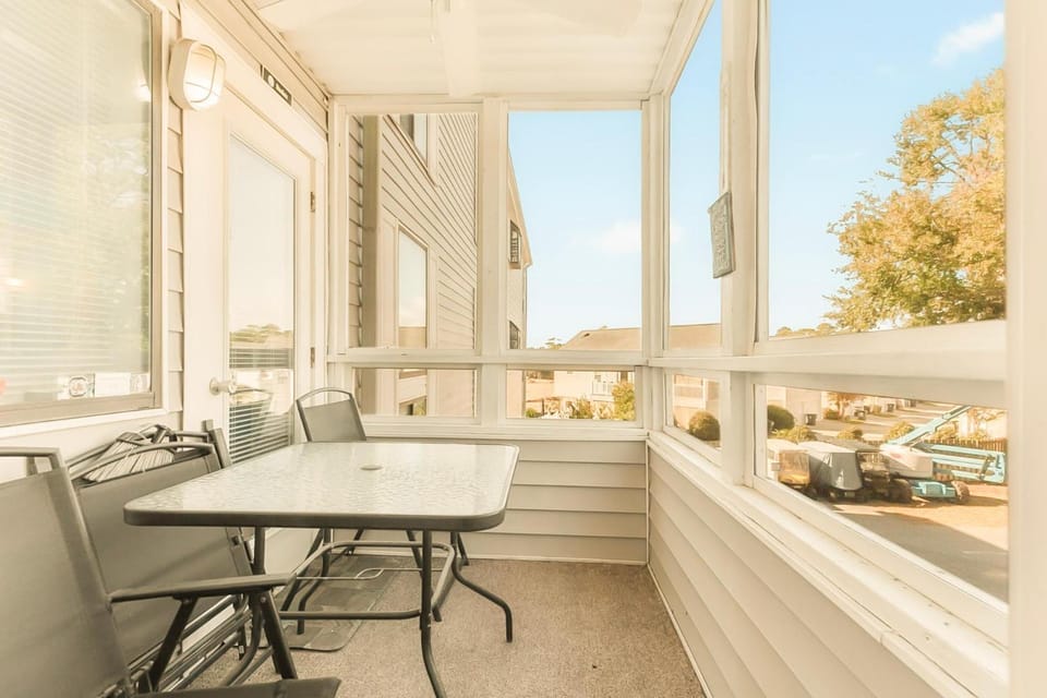Patio, Day, View (from property/room), Balcony/Terrace, Dining area