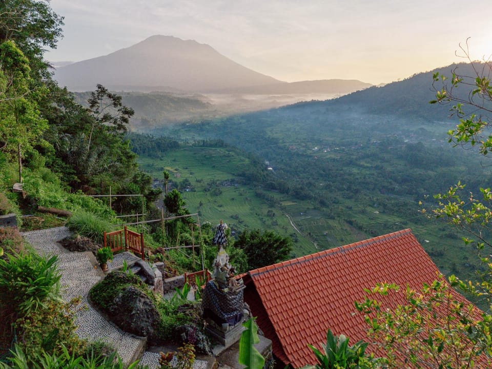 Nearby landmark, Natural landscape, Mountain view