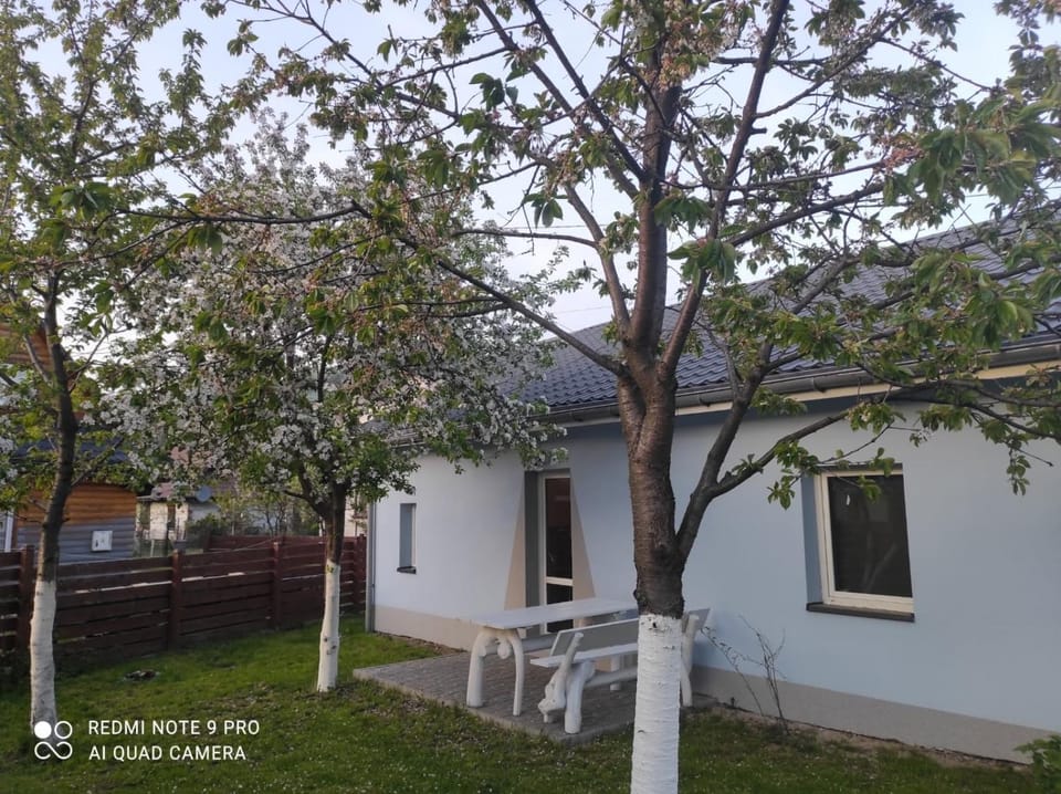 Noclegi W Sadzie Apartment in Lesser Poland Voivodeship