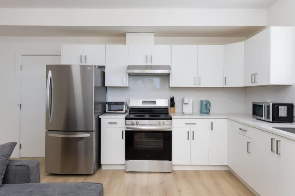Tranquil 2-Bedroom Basement Suite Relaxing Stay House in Chilliwack
