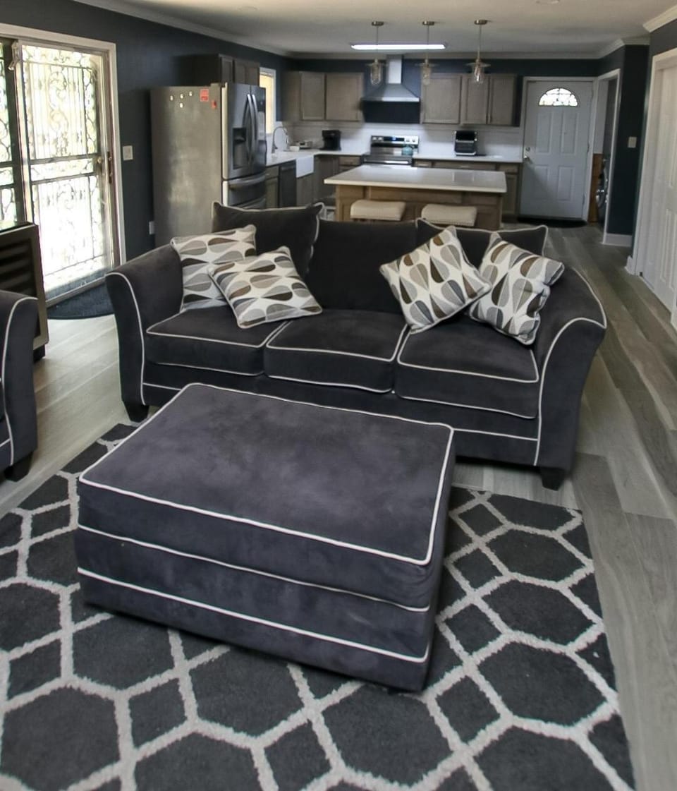 Modern 3BR-3BA Brick Home Near Everything House in Columbia