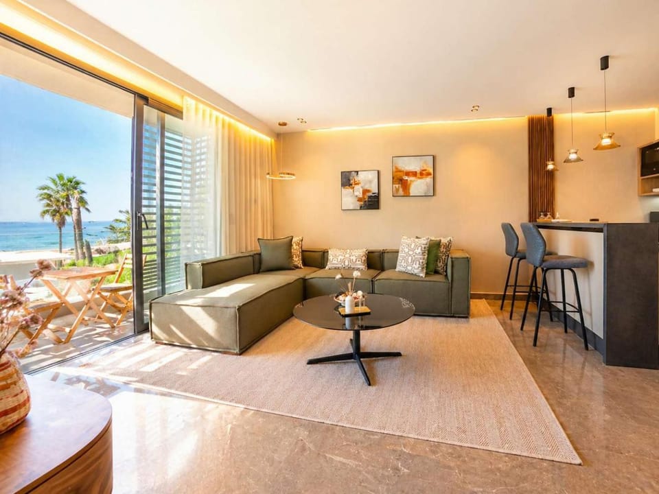 The Stay of Dreams - Sea View and Pool Access Apartment in Casablanca