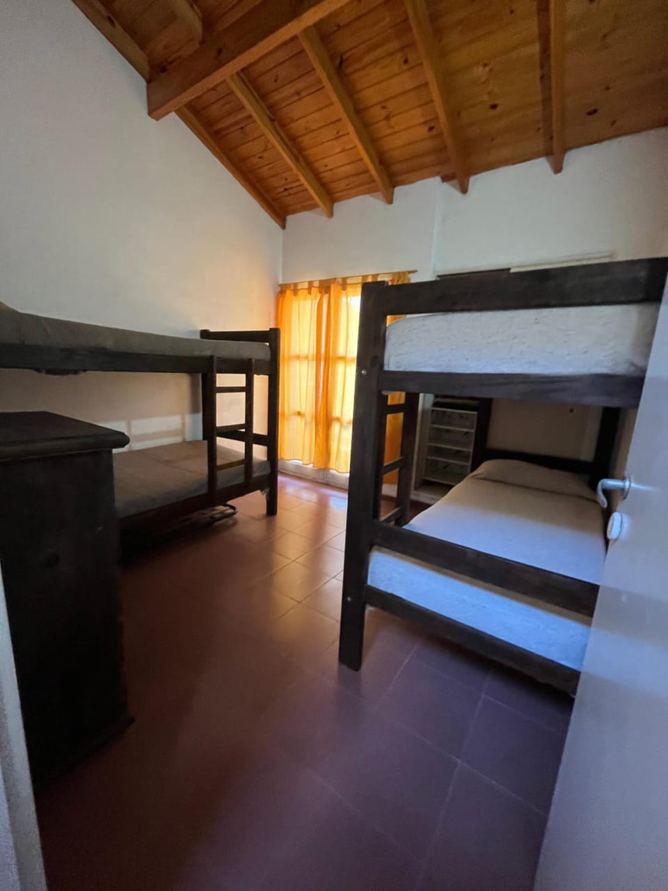 Bedroom, bunk bed