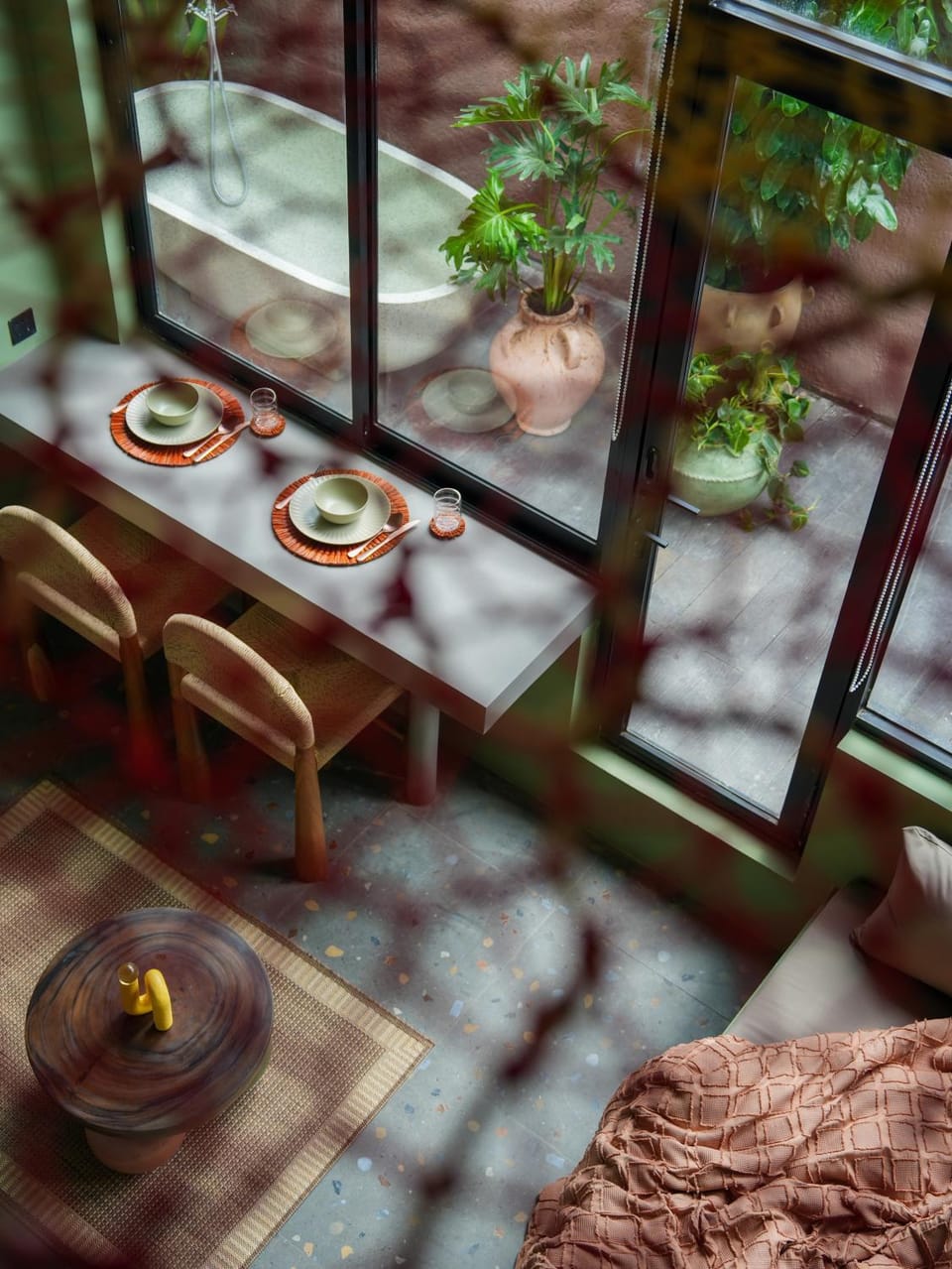 Living room, Seating area, Dining area