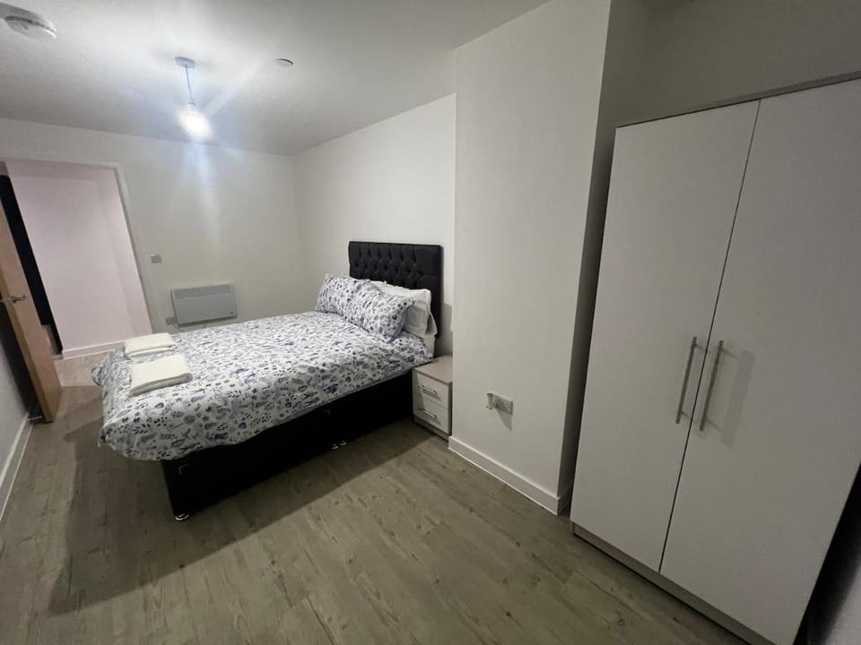 Pleasant 2 bedroom apartment in Salford Quays Apartment in Salford