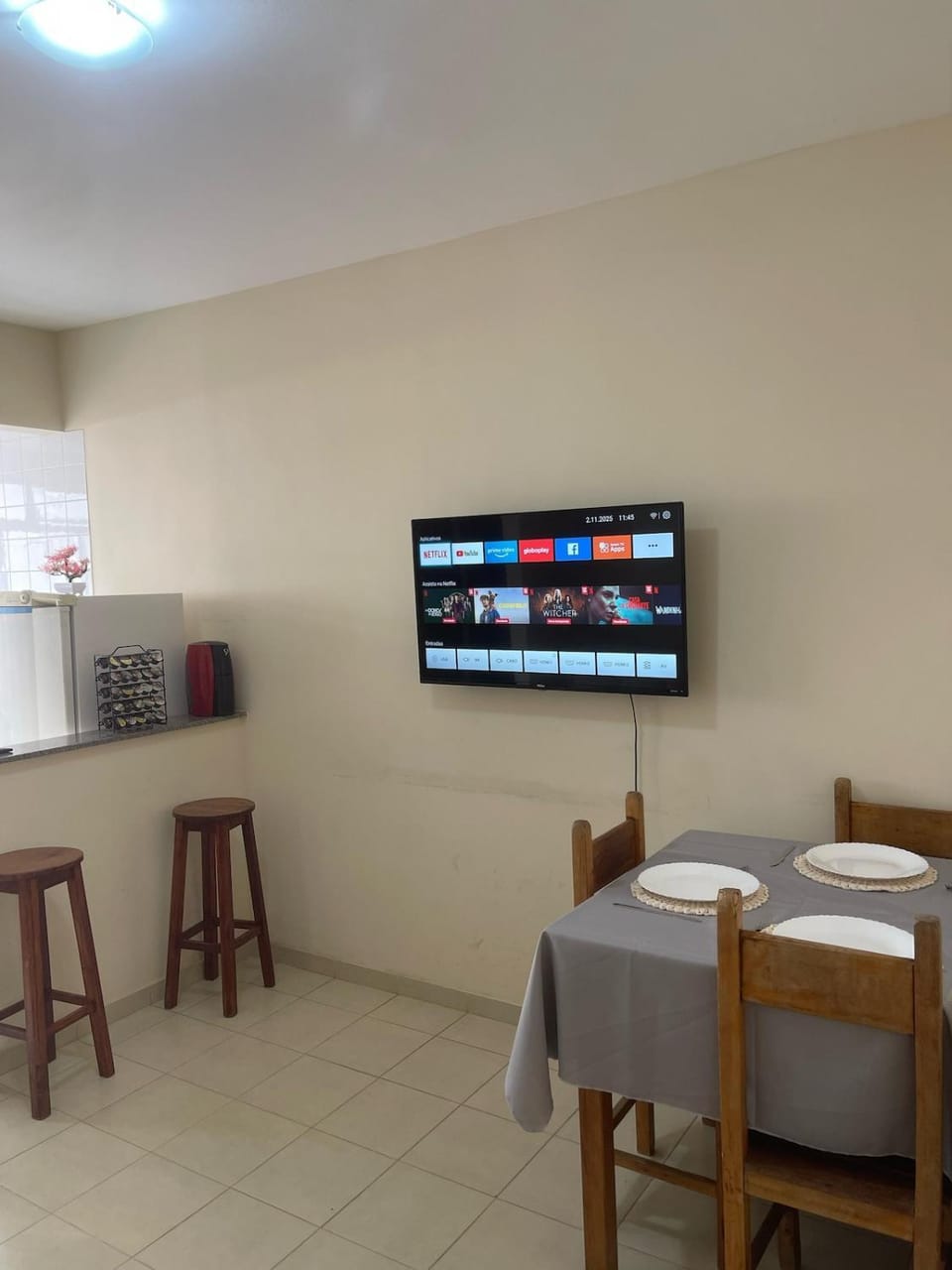 800m da UFV, 500m da rodoviária, Wi-Fi, TV smart. Apartment in State of Minas Gerais, Brazil