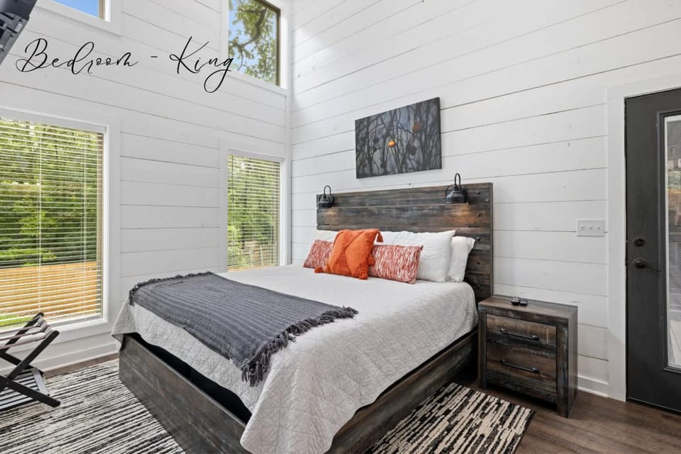 Bed, Bedroom