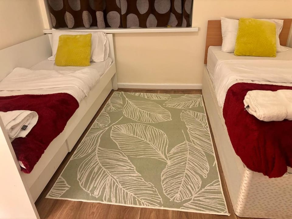 Flat 8 Larches lane Apartment in Wolverhampton