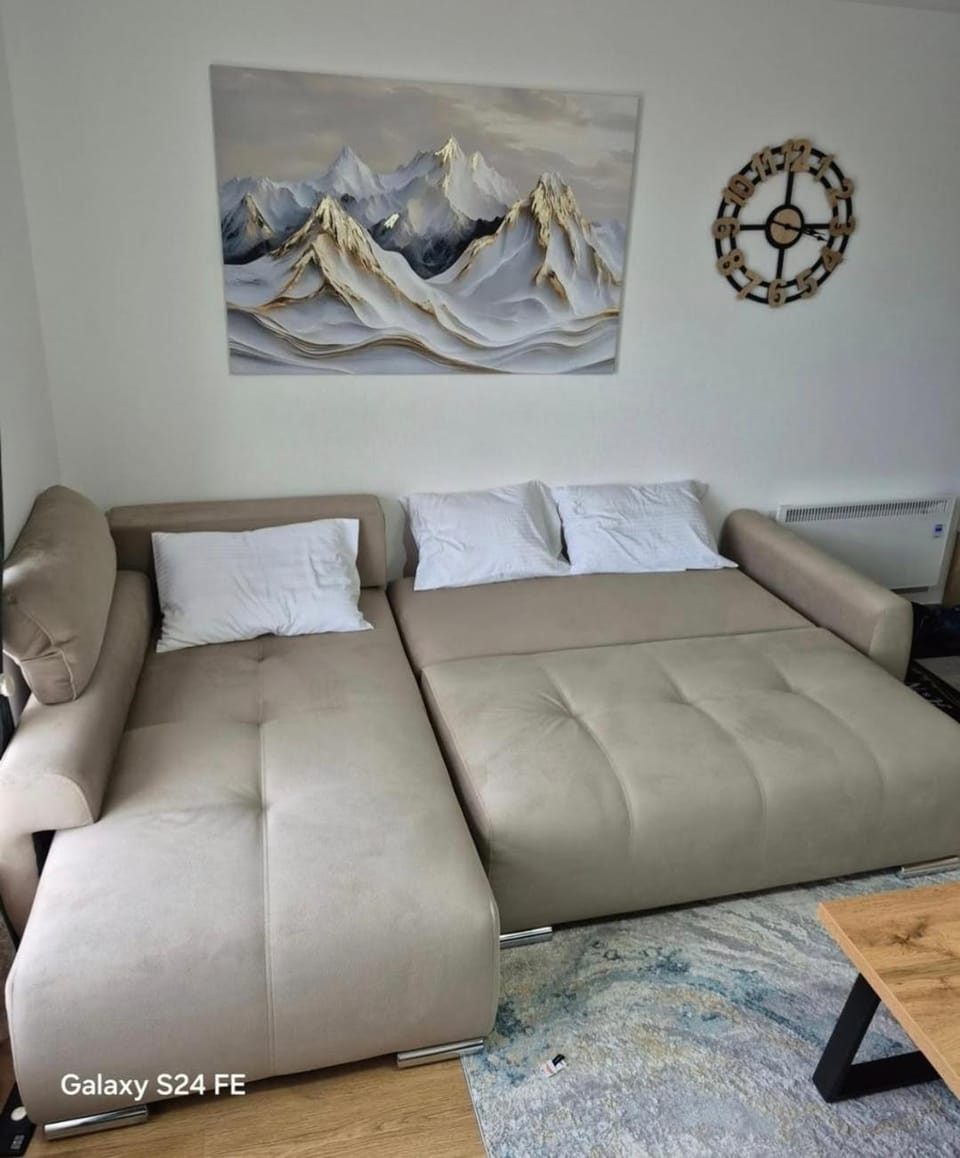 A&N President Kop Apartment in Serbia