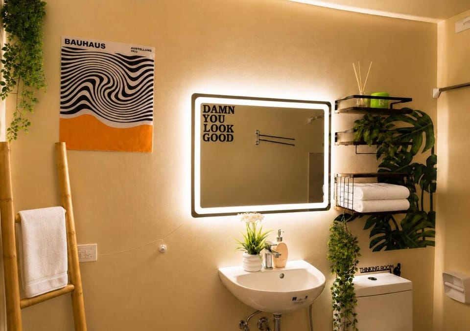 Bathroom, towels