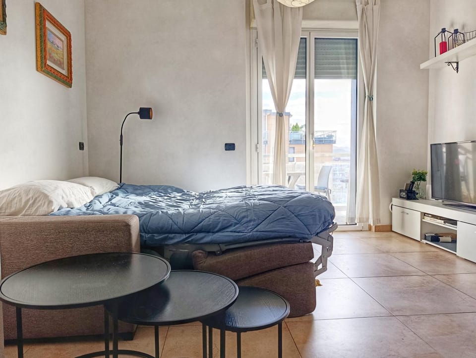 Living room, Bedroom