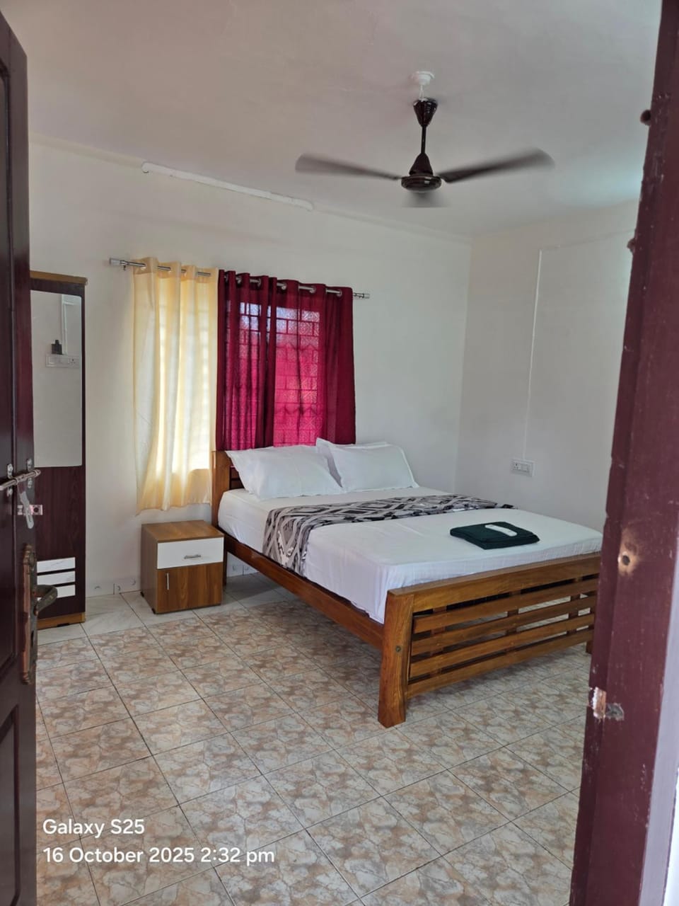 Bed, air conditioner