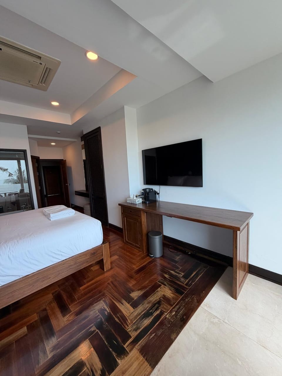 Bed, Coffee/tea facilities, Photo of the whole room, Bedroom