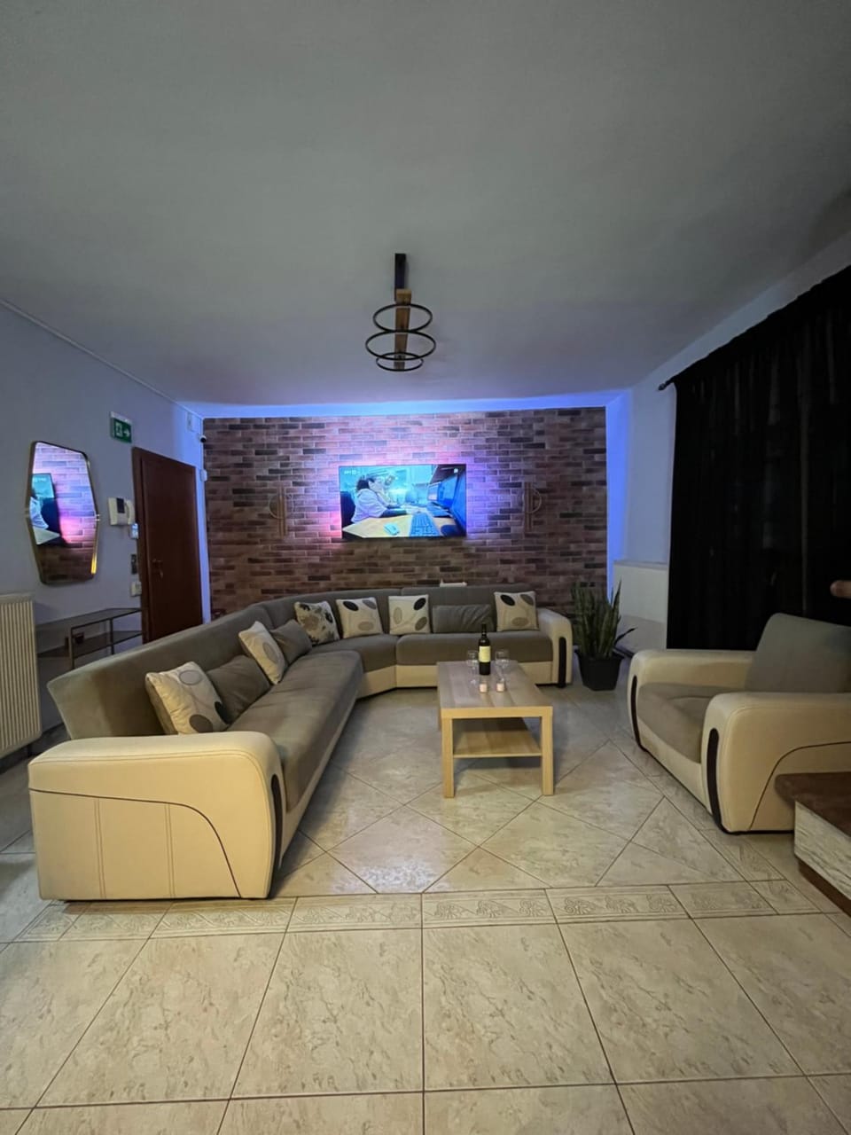 TV and multimedia, Living room