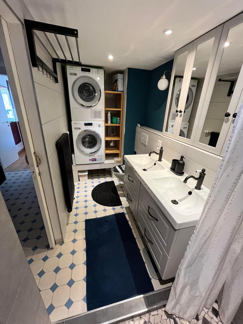 Bathroom, washing machine, dryer