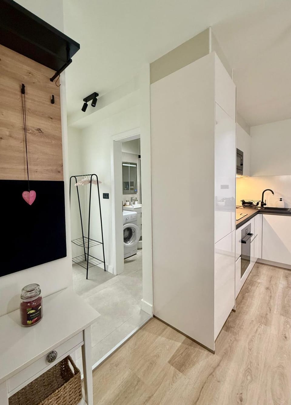 Kitchen or kitchenette, oven, stove, washing machine, washing machine, kitchen, kitchen