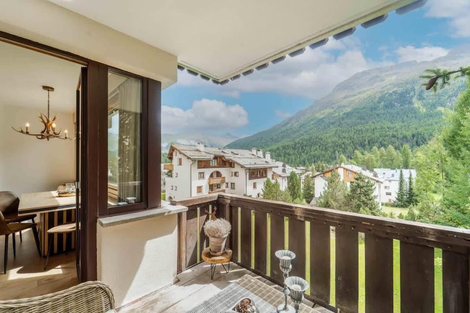 View (from property/room), Balcony/Terrace, Balcony/Terrace, Mountain view
