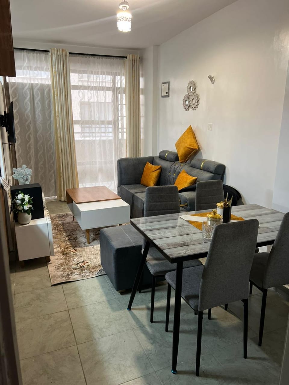 Living room, Seating area, Dining area