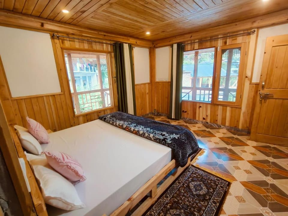 Tirthan Majestic View Homestay Vacation rental in Himachal Pradesh