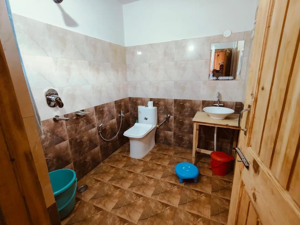 Tirthan Majestic View Homestay Vacation rental in Himachal Pradesh