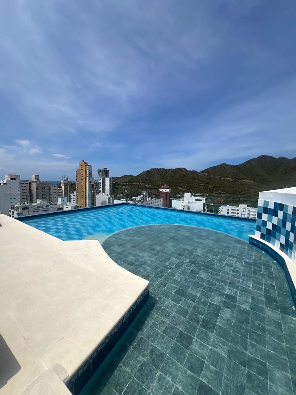 SKY Tower Apartamento 702 Apartment in Gaira