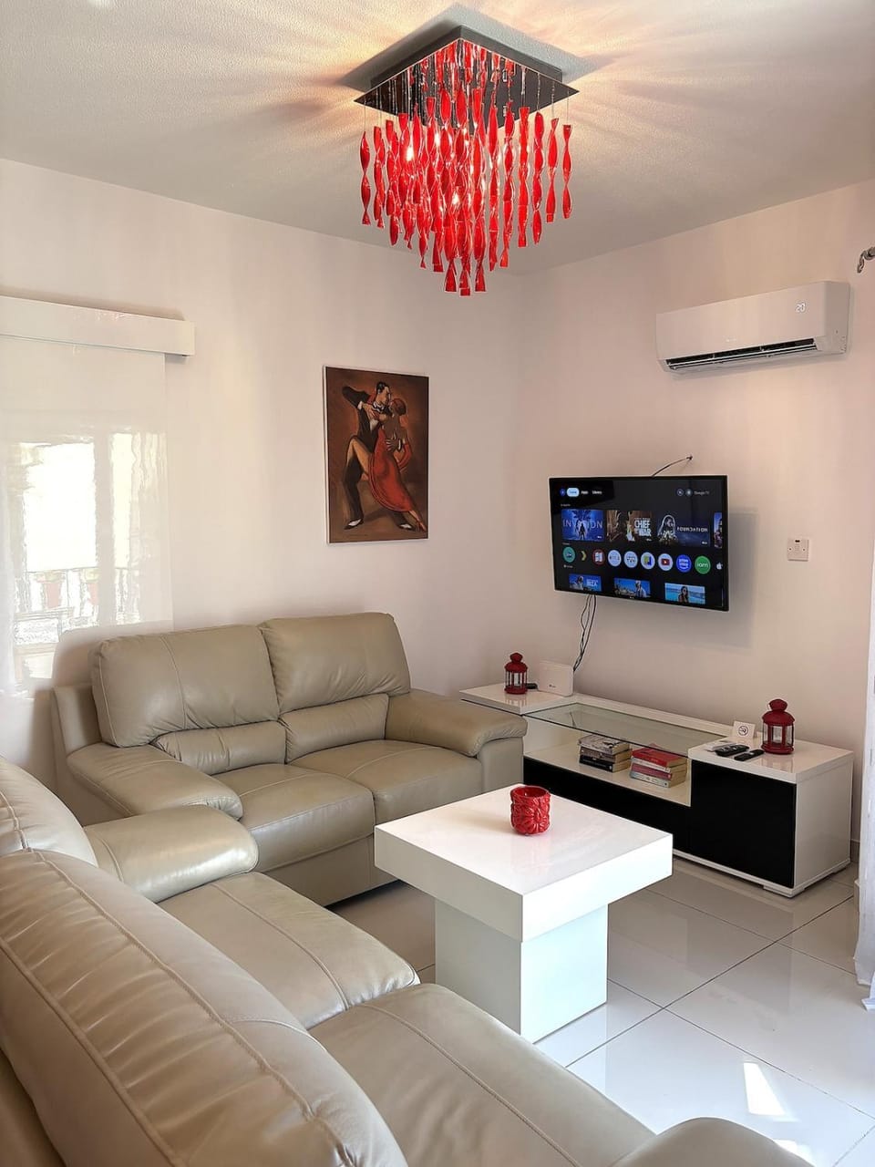 TV and multimedia, Living room, air conditioner