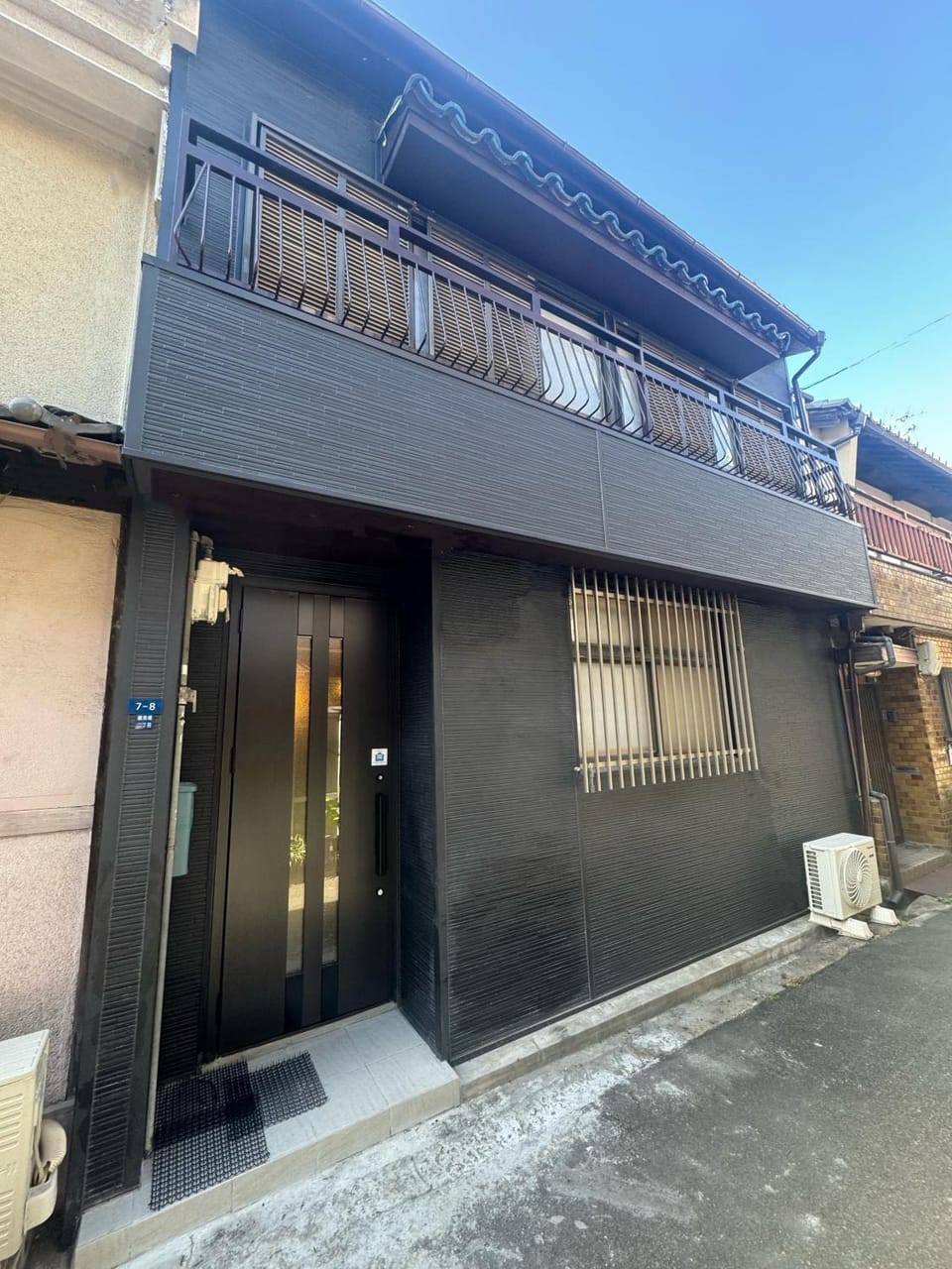 Property building, Day