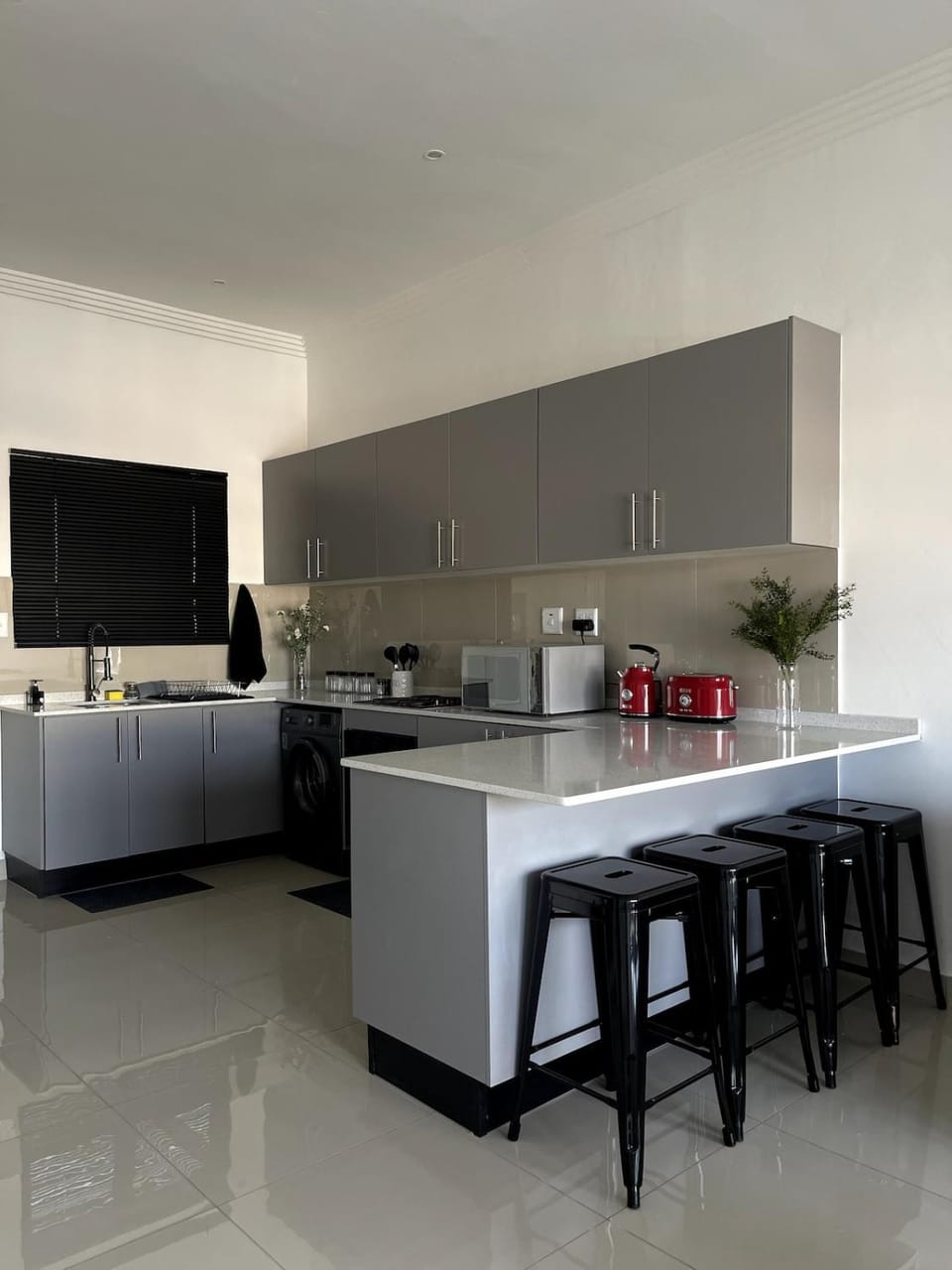 Upmarket 2 Bedroom Apartment Ballito Apartment in Dolphin Coast