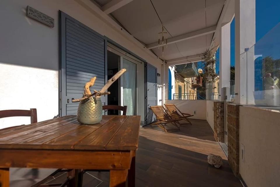 Patio, Balcony/Terrace, Dining area