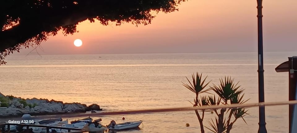 Day, Natural landscape, Beach, Sea view, Sunrise