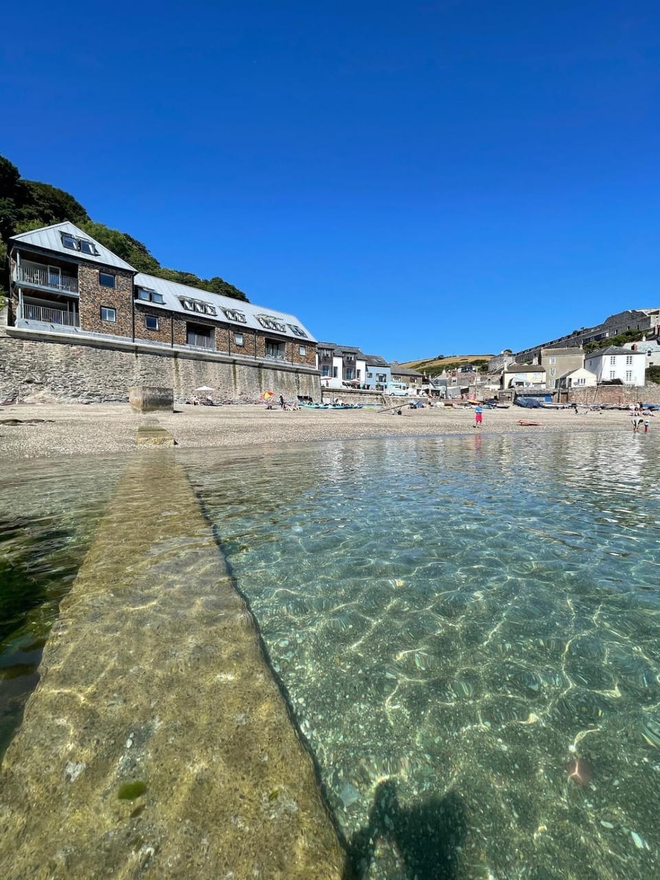Beachfront Cawsand Flat - Sleeps 8 & Pet-Friendly Apartment in Cawsand