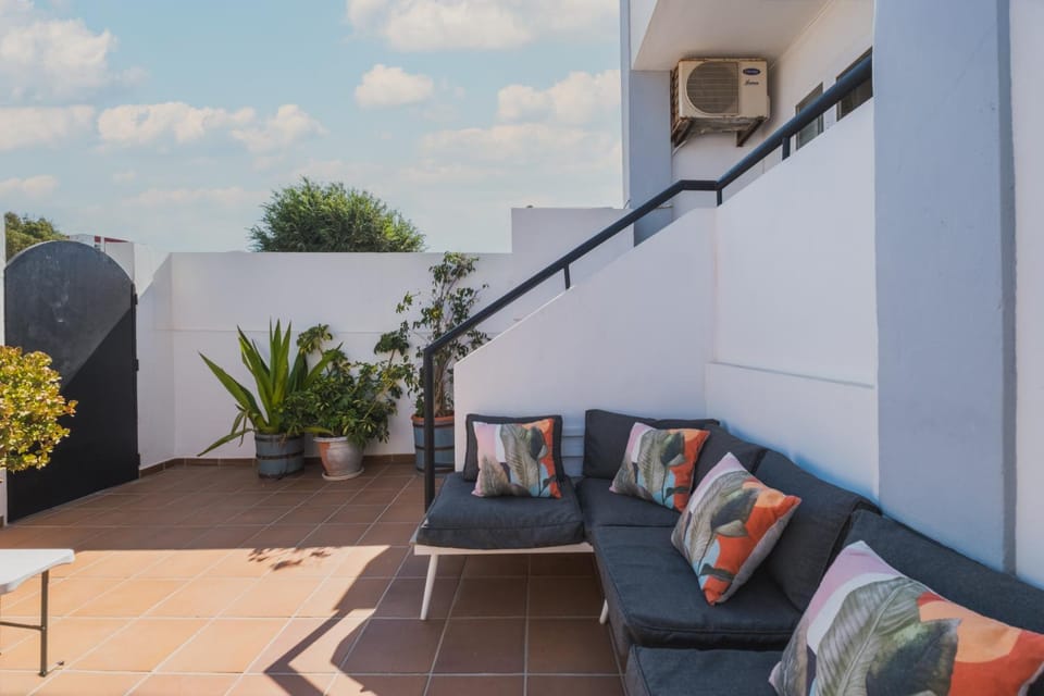 Patio, Balcony/Terrace