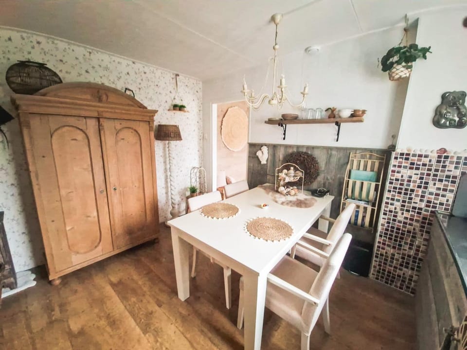 B&B Aan de Hoge Berg Bed and Breakfast in North Holland (province)