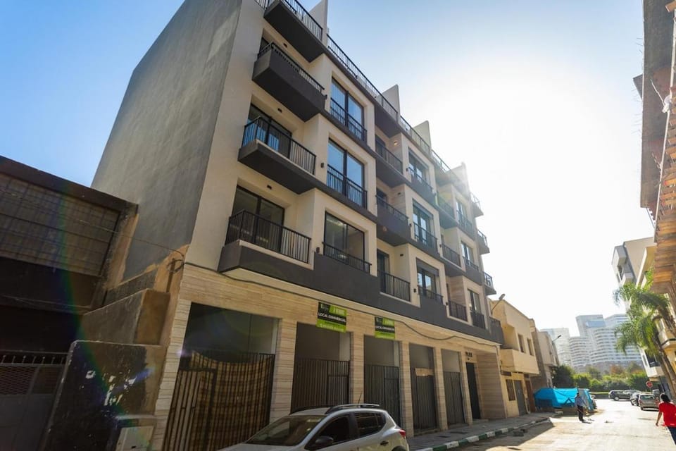 CFC Skyline View Luxury Private Parking - Netflix Apartment in Casablanca