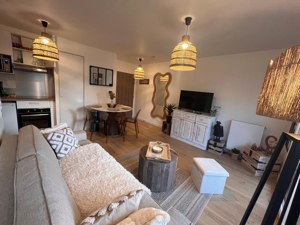 Calme et luxe dans une cité balnéaire Apartment in Cabourg