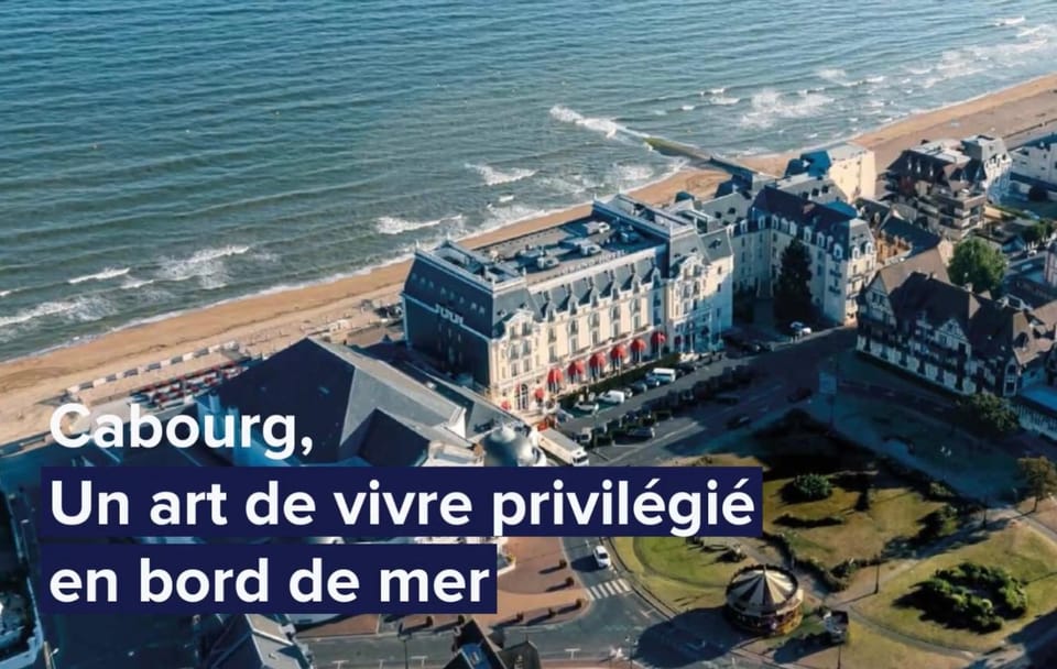 Calme et luxe dans une cité balnéaire Apartment in Cabourg